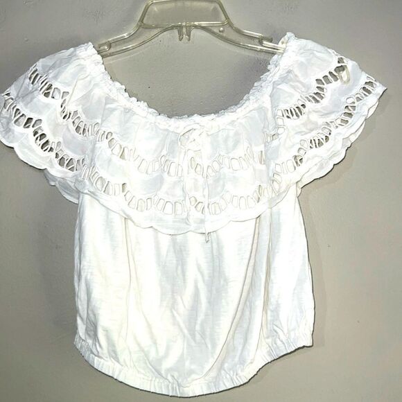 Shabby Chic off the shoulder white lacy crop top - Picture 1 of 6
